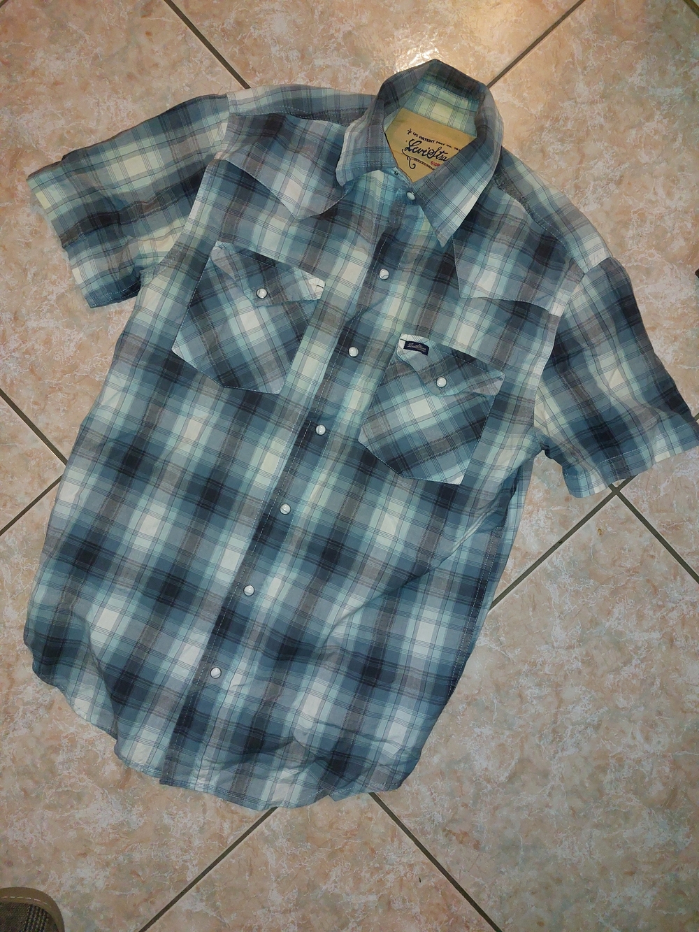 Levis Signature Men's Short-Sleeve Plaid Button-Down in Blue and Teal